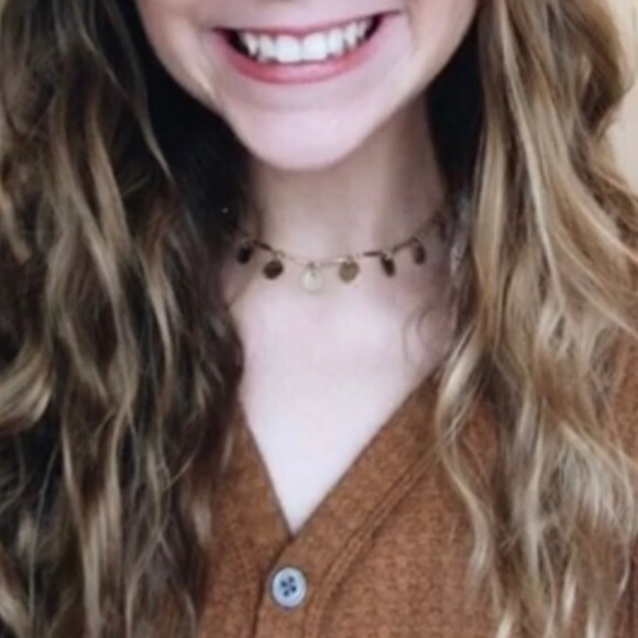 Dainty Sequin Embellished Chain Choker necklace - Picture 4 of 8